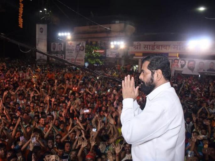 Chief Minister Eknath Shinde took a risk, traveled by boat at 11.30 pm for dahi handi in dombivali | मुख्यमंत्र्यांनी घेतली रिस्क, कार्यकर्त्यांच्या आग्रहास्तव दहीहंडीस्थळी रात्री 11.30 वाजता बोटीनं प्रवास Chief Minister Eknath Shinde took a risk, traveled by boat at 11.30 pm for dahi handi in dombivali | मुख्यमंत्र्यांनी घेतली रिस्क, कार्यकर्त्यांच्या आग्रहास्तव दहीहंडीस्थळी रात्री 11.30 वाजता बोटीनं प्रवास