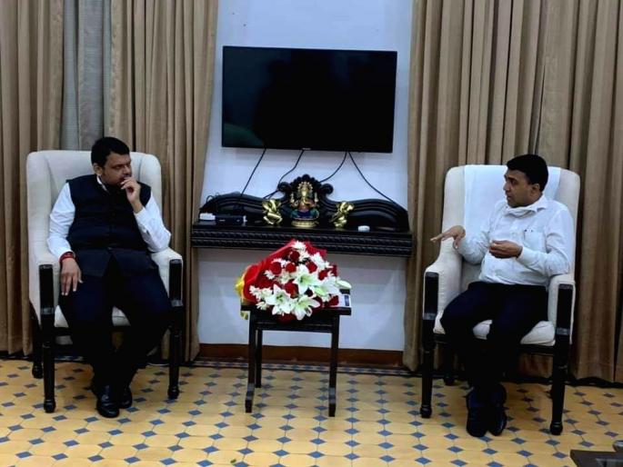 Fadnavis's Mission Goa: Aims to win the party in the Assembly pdc | फडणवीसांचं मिशन गोवा: विधानसभेत पक्षाला विजयी करण्याचे लक्ष्य Fadnavis's Mission Goa: Aims to win the party in the Assembly pdc | फडणवीसांचं मिशन गोवा: विधानसभेत पक्षाला विजयी करण्याचे लक्ष्य