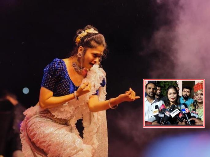 Gautami Patil's 'show' and the crowd of women, Lavanyakhani also enjoyed in pimpari chinchwad | गौतमी पाटीलचा 'शो' अन् महिलांची तोबा गर्दी, लावण्यखणीलाही झाला आनंद Gautami Patil's 'show' and the crowd of women, Lavanyakhani also enjoyed in pimpari chinchwad | गौतमी पाटीलचा 'शो' अन् महिलांची तोबा गर्दी, लावण्यखणीलाही झाला आनंद