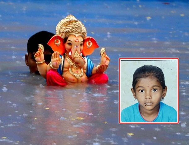 A 6-year-old boy died in the immersion ghat of Ulhasnagar Hiraghat Boat Club | उल्हासनगर हिराघाट बोटक्लबच्या विसर्जन घाटात ६ वर्षाच्या मुलाचा मृत्यू A 6-year-old boy died in the immersion ghat of Ulhasnagar Hiraghat Boat Club | उल्हासनगर हिराघाट बोटक्लबच्या विसर्जन घाटात ६ वर्षाच्या मुलाचा मृत्यू