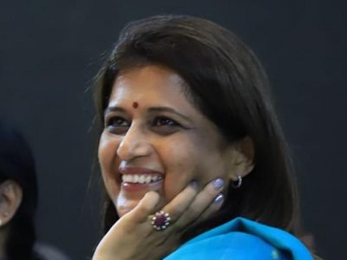 Former union minister's daughter-in-law on BJP's path; Mediator of the Ashok Chavan and basavraj Patil | माजी केंद्रीय मंत्र्यांची सून भाजपच्या वाटेवर; मराठवाड्यातून चव्हाण-पाटलांची मध्यस्थी Former union minister's daughter-in-law on BJP's path; Mediator of the Ashok Chavan and basavraj Patil | माजी केंद्रीय मंत्र्यांची सून भाजपच्या वाटेवर; मराठवाड्यातून चव्हाण-पाटलांची मध्यस्थी
