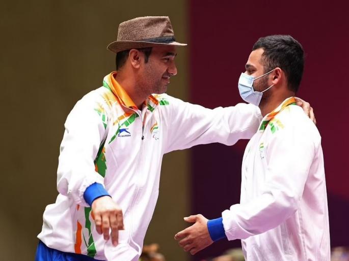 Wife's hat was 'Lucky', Manish Narwal won gold, Sinharaj Adana won silver | पत्नीने दिलेली हॅट ठरली ‘लकी’, मनीष नरवालला सुवर्ण, सिंहराज अडानाला रौप्य Wife's hat was 'Lucky', Manish Narwal won gold, Sinharaj Adana won silver | पत्नीने दिलेली हॅट ठरली ‘लकी’, मनीष नरवालला सुवर्ण, सिंहराज अडानाला रौप्य