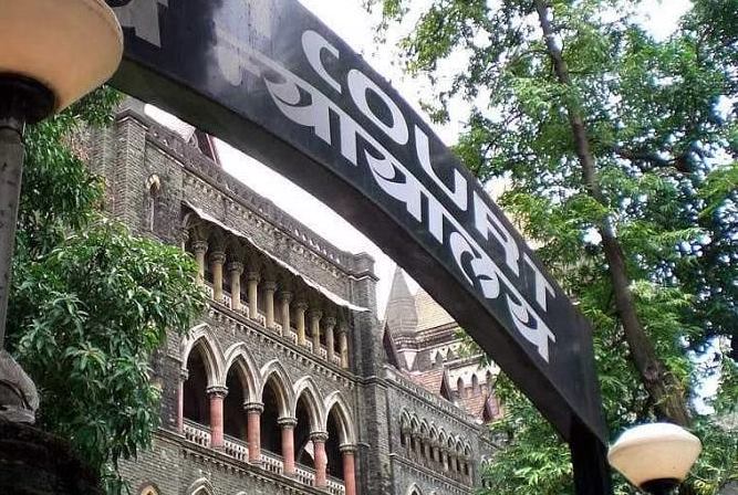 Court's important observation on Johnson & Johnson's baby powder, hearing on December 6 | जॉन्सन अँड जॉन्सनची बेबी पावडरबाबत हायकोर्टाचं महत्त्वपूर्ण निरीक्षण Court's important observation on Johnson & Johnson's baby powder, hearing on December 6 | जॉन्सन अँड जॉन्सनची बेबी पावडरबाबत हायकोर्टाचं महत्त्वपूर्ण निरीक्षण