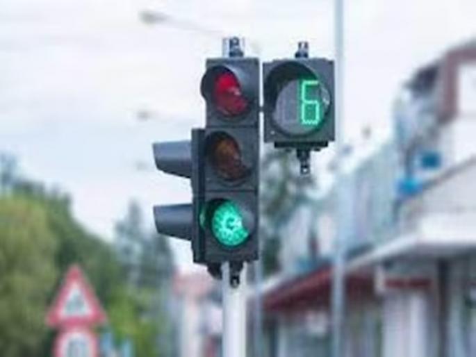 Many city signal timers missing; Increased risk of accidents | नागपूर शहरातील अनेक सिग्नलचे टाईमर गायब; अपघाताचा धोका वाढला Many city signal timers missing; Increased risk of accidents | नागपूर शहरातील अनेक सिग्नलचे टाईमर गायब; अपघाताचा धोका वाढला
