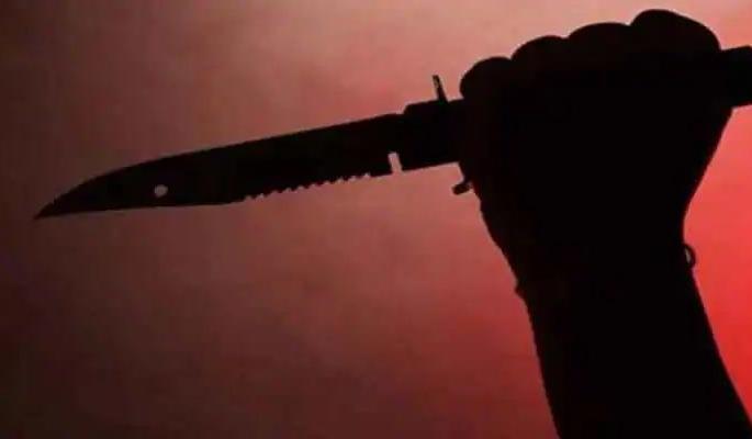 Suicide of a youth in Mulund by killing his father and grandfather | वडील, आजोबांची हत्या करून मुलुंडमध्ये तरुणाची आत्महत्या Suicide of a youth in Mulund by killing his father and grandfather | वडील, आजोबांची हत्या करून मुलुंडमध्ये तरुणाची आत्महत्या