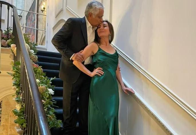 symbiosis after; What is wrong with getting married later? | साठीनंतरचे सहजीवन; साठीनंतर विवाह करण्यात गैर काय symbiosis after; What is wrong with getting married later? | साठीनंतरचे सहजीवन; साठीनंतर विवाह करण्यात गैर काय