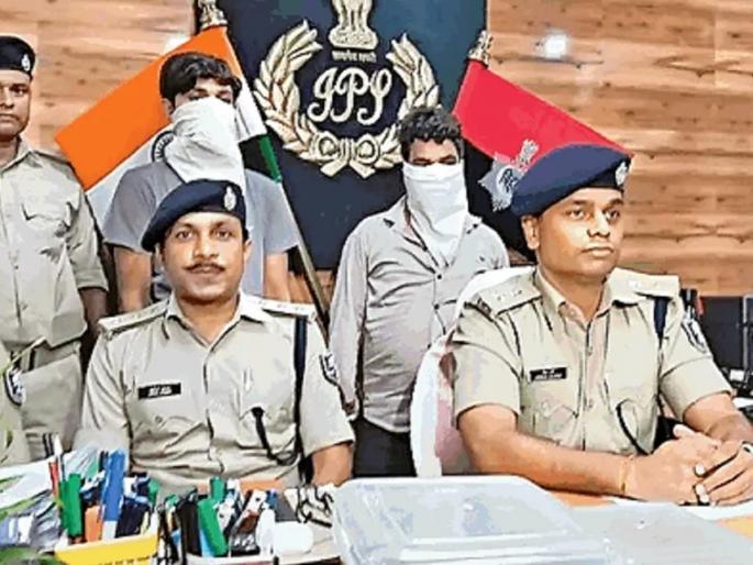 10 crore bungalow built by goat thieves; The police were also shocked to see the wealth | बकरी चोरांनी बांधला १० कोटींचा बंगला; संपत्ती पाहून पोलीसही चक्रावले 10 crore bungalow built by goat thieves; The police were also shocked to see the wealth | बकरी चोरांनी बांधला १० कोटींचा बंगला; संपत्ती पाहून पोलीसही चक्रावले