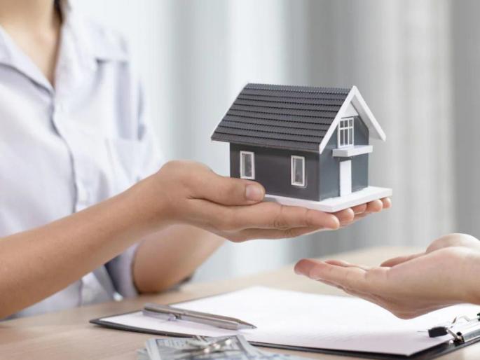 Urban Bank Loans Repayable in a Year | वर्षभरात फेडता येणार नागरी बँकांचे कर्ज; २०२४ पर्यंत मुदतवाढ Urban Bank Loans Repayable in a Year | वर्षभरात फेडता येणार नागरी बँकांचे कर्ज; २०२४ पर्यंत मुदतवाढ