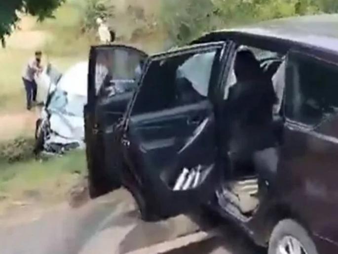 MLA's vehicle collides with car, woman lawyer seriously injured | आमदाराच्या वाहनाची कारला धडक, महिला वकील गंभीर जखमी MLA's vehicle collides with car, woman lawyer seriously injured | आमदाराच्या वाहनाची कारला धडक, महिला वकील गंभीर जखमी