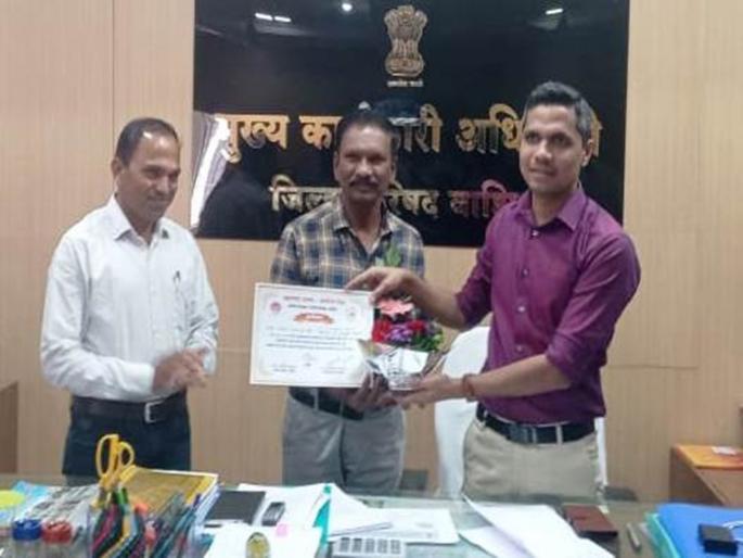 THO's tireless efforts, 1320 surgeries in a year; Respect from superiors | ‘टीएचओ’चे अविश्रांत परिश्रम, वर्षभरात १३२० शस्त्रक्रिया; वरिष्ठांकडून सन्मान THO's tireless efforts, 1320 surgeries in a year; Respect from superiors | ‘टीएचओ’चे अविश्रांत परिश्रम, वर्षभरात १३२० शस्त्रक्रिया; वरिष्ठांकडून सन्मान