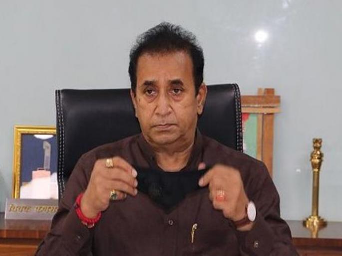 There is no fact in the news of women dancing, explained the Home Minister anil deshmukh in the Legislative Assembly | महिलांना नाचविण्याच्या बातमीत तथ्य नाही, गृहमंत्र्या्ंचं विधानसभेत स्पष्टीकरण There is no fact in the news of women dancing, explained the Home Minister anil deshmukh in the Legislative Assembly | महिलांना नाचविण्याच्या बातमीत तथ्य नाही, गृहमंत्र्या्ंचं विधानसभेत स्पष्टीकरण
