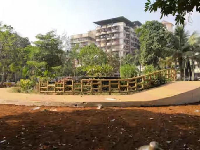 Marches and warnings in Ulhasnagar, protest against garden and community temple in place of toilet | उल्हासनगरात मोर्चे व इशारे; शौचालय जागी गार्डन व समाजमंदिराला विरोध Marches and warnings in Ulhasnagar, protest against garden and community temple in place of toilet | उल्हासनगरात मोर्चे व इशारे; शौचालय जागी गार्डन व समाजमंदिराला विरोध