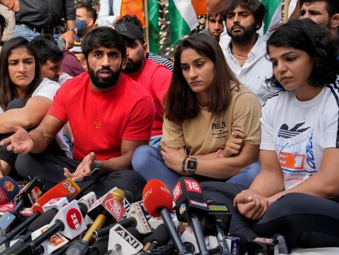 Suspension of 3 wrestlers for participating in the protest of delhi jantarmantar, action taken by Haryana wrestling team | आंदोलनात सहभागी झाल्याने ३ कुस्तीपटूंचे निलंबन, हरयाणा कुस्ती संघाची कारवाई