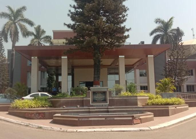 Voting for 2 Labor Trustee Posts of JNPA, Future of 652 Workers Tried | जेएनपीएच्या २ कामगार ट्रस्टी पदांसाठी मतदान, ६५२ कामगार आजमावतायंत भविष्य