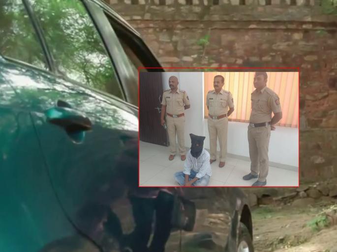 Teacher-disciple relationship blackened, teacher's abuse of minor girl in buldhana | गुरू-शिष्याच्या नात्याला काळीमा; शिक्षकाकडून वाहनातच अल्पवयीन मुलीवर अत्याचार Teacher-disciple relationship blackened, teacher's abuse of minor girl in buldhana | गुरू-शिष्याच्या नात्याला काळीमा; शिक्षकाकडून वाहनातच अल्पवयीन मुलीवर अत्याचार