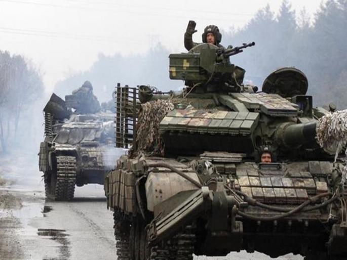 When the war is fought in the palm of your hand… social media also | युद्ध जेव्हा तुमच्या तळहातावरच लढले जाते... When the war is fought in the palm of your hand… social media also | युद्ध जेव्हा तुमच्या तळहातावरच लढले जाते...