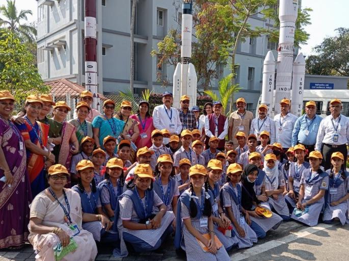 Students of Thane Municipal Corporation's schools witnessed the missile launch | ठाणे महापालिकेच्या शाळांतील विद्यार्थ्यांनी प्रत्यक्ष पाहिले क्षेपणास्त्र प्रक्षेपण