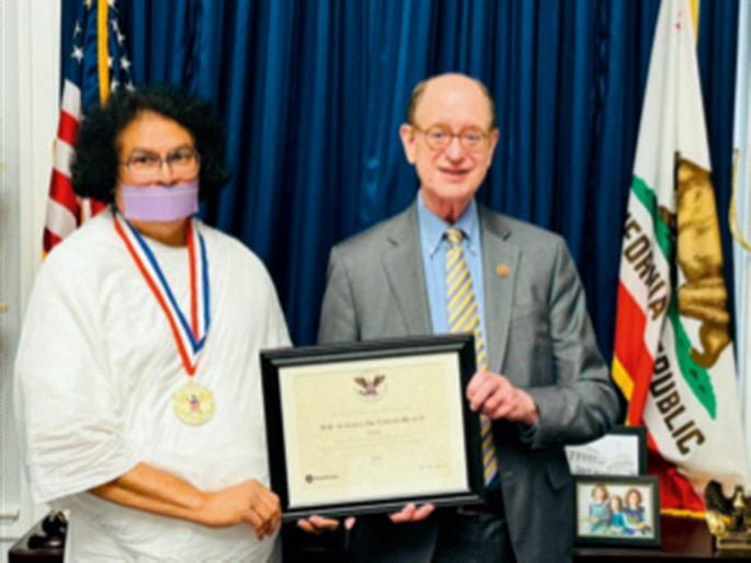 Jain spiritual guru Lokesh Muni is missing in America | जैन आध्यात्मिक गुरू लोकेश मुनींचा अमेरिकेत गाैरव Jain spiritual guru Lokesh Muni is missing in America | जैन आध्यात्मिक गुरू लोकेश मुनींचा अमेरिकेत गाैरव