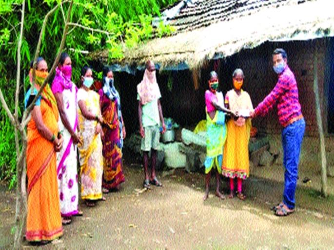 Art is the basis of survival | कलेतून मिळाला जगण्याचा आधार Art is the basis of survival | कलेतून मिळाला जगण्याचा आधार