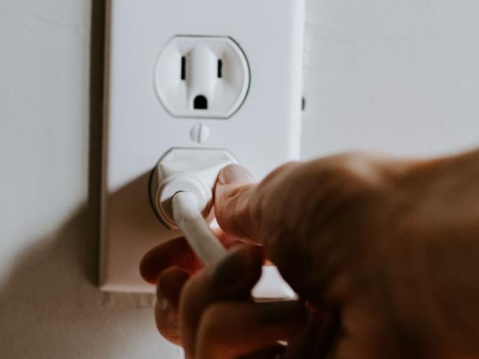 Discount for resumption of closed electricity connection, benefit to 43 thousand customers | बंद वीज कनेक्शन पुन्हा सुरू होण्यासाठी सवलत, ४३ हजार ग्राहकांना लाभ Discount for resumption of closed electricity connection, benefit to 43 thousand customers | बंद वीज कनेक्शन पुन्हा सुरू होण्यासाठी सवलत, ४३ हजार ग्राहकांना लाभ