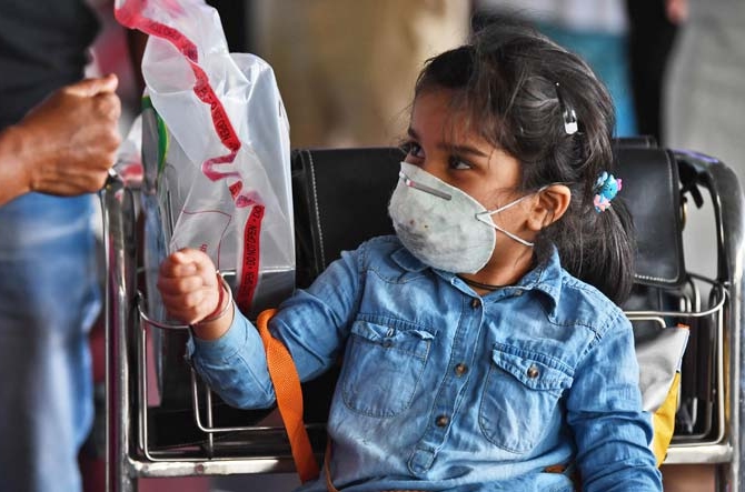 Worrying! Corona infection in more than 10,000 children in the state | चिंताजनक ! राज्यात १० हजारांहून अधिक बालकांना कोरोनाचा संसर्ग