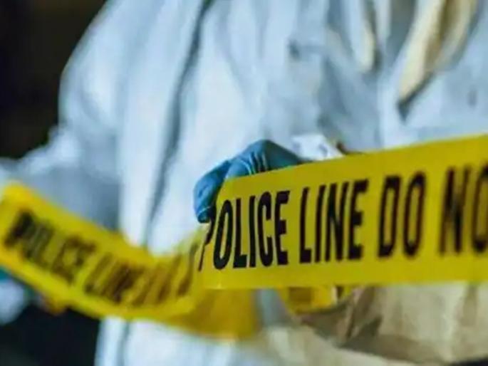 A young man is stabbed with a sword on suspicion of being seen in anger | रागाने पाहिल्याच्या संशयातून तरुणावर तलवारीने वार A young man is stabbed with a sword on suspicion of being seen in anger | रागाने पाहिल्याच्या संशयातून तरुणावर तलवारीने वार