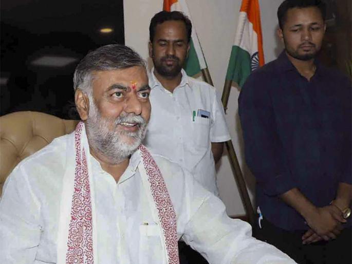 "Congress does not hesitate to join hands with anti-national forces", Says pralhad patel | "राष्ट्रविरोधी ताकदीशी हात मिळवण्यास काँग्रेस मागे पुढे पाहत नाही" "Congress does not hesitate to join hands with anti-national forces", Says pralhad patel | "राष्ट्रविरोधी ताकदीशी हात मिळवण्यास काँग्रेस मागे पुढे पाहत नाही"