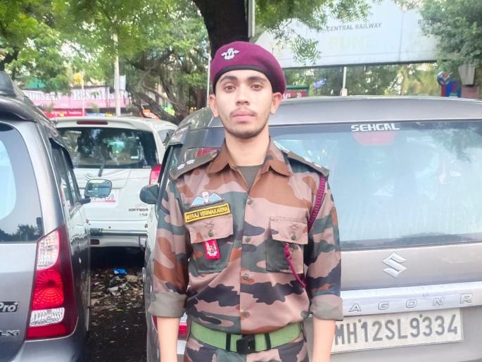 Imprisoned military officers; The Red Fort was entered on 15 August | अखेर तोतया लष्कर अधिकारी जेरबंद; लाल किल्ल्यात केला होता प्रवेश Imprisoned military officers; The Red Fort was entered on 15 August | अखेर तोतया लष्कर अधिकारी जेरबंद; लाल किल्ल्यात केला होता प्रवेश