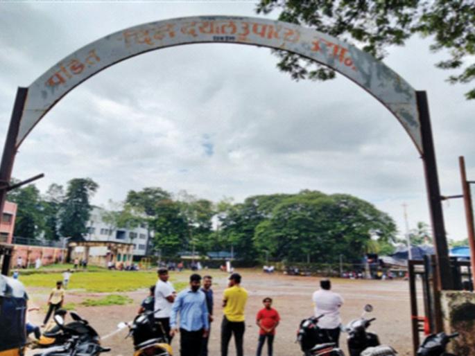 Millions of rupees in whose pocket? Field work orders issued; But it never worked | लाखो रुपये कोणाच्या खिशात? मैदानाचे कार्यादेश निघाले; पण काम झालेच नाही Millions of rupees in whose pocket? Field work orders issued; But it never worked | लाखो रुपये कोणाच्या खिशात? मैदानाचे कार्यादेश निघाले; पण काम झालेच नाही