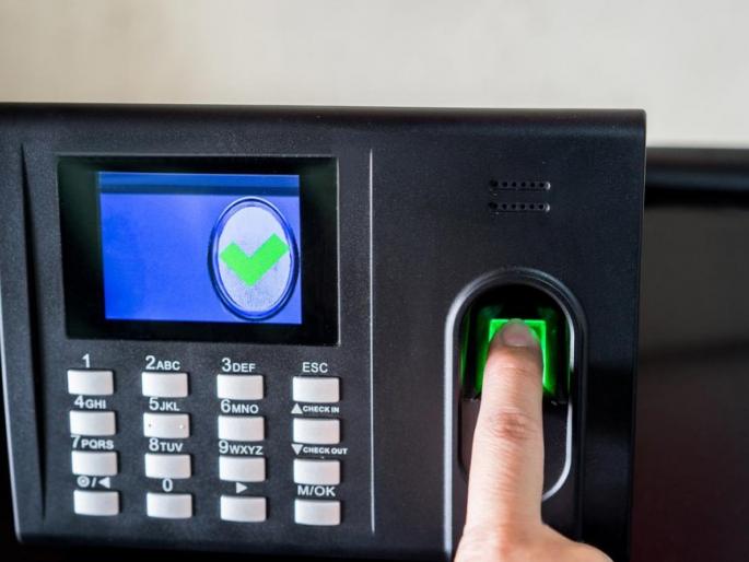 Isn't he the one who solves the paper? Biometric verification will be done | पेपर सोडवणारा हा तोच ना?; आता बायोमेट्रिक पडताळणी होणार Isn't he the one who solves the paper? Biometric verification will be done | पेपर सोडवणारा हा तोच ना?; आता बायोमेट्रिक पडताळणी होणार