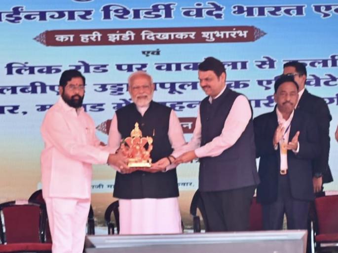 Stay Post Mahamumbai; Modi's visit, death of activist among leaders | मुक्काम पोस्ट महामुंबई; मोदींचा दौरा, नेत्यांमधील कार्यकर्त्याचा मृत्यू Stay Post Mahamumbai; Modi's visit, death of activist among leaders | मुक्काम पोस्ट महामुंबई; मोदींचा दौरा, नेत्यांमधील कार्यकर्त्याचा मृत्यू