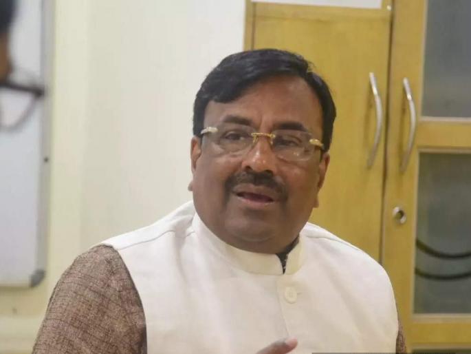 Minister Mungantiwar's visit canceled after appeal from Maratha community in nashik | मराठा समाजाच्या आवाहनानंतर मंत्री सुधीर मुनगंटीवार यांचा दौरा रद्द Minister Mungantiwar's visit canceled after appeal from Maratha community in nashik | मराठा समाजाच्या आवाहनानंतर मंत्री सुधीर मुनगंटीवार यांचा दौरा रद्द