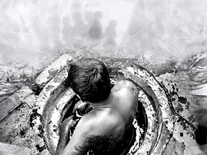 No insistence on heirs of deceased sewage employees - High Court | मृत सांडपाणी कर्मचाऱ्यांच्या वारसांबाबत आग्रह नको - हायकोर्ट No insistence on heirs of deceased sewage employees - High Court | मृत सांडपाणी कर्मचाऱ्यांच्या वारसांबाबत आग्रह नको - हायकोर्ट