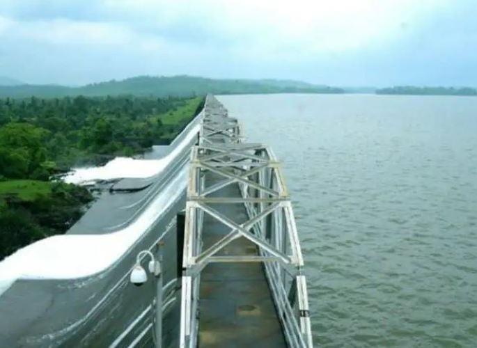 Good news for Mumbaikars! Year-long water worries are over | मुंबईकरांसाठी खुशखबर! वर्षभराची पाण्याची चिंता मिटली Good news for Mumbaikars! Year-long water worries are over | मुंबईकरांसाठी खुशखबर! वर्षभराची पाण्याची चिंता मिटली