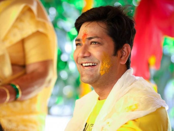 Actor Aniket Vishwasrao charged with wife abuse, FIR Lodged in pune kothrud | अभिनेता अनिकेत विश्वासराव याच्याविरुद्ध पत्नीच्या छळाचा गुन्हा दाखल