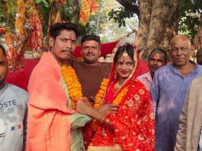 Love won... 'Shubh Mangal Saavdhan' with lover only after 86 hours of agitation in front of hous in dhanbad jharkhand | प्रेम जिंकलं... ८६ तासांच्या आंदोलनानंतर प्रियकरासोबतच मुलीचं 'शुभ मंगल सावधान' Love won... 'Shubh Mangal Saavdhan' with lover only after 86 hours of agitation in front of hous in dhanbad jharkhand | प्रेम जिंकलं... ८६ तासांच्या आंदोलनानंतर प्रियकरासोबतच मुलीचं 'शुभ मंगल सावधान'