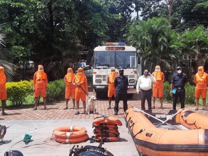 Cloudburst warning in Sindhudurg, NDRF team arrives from Pune | सिंधुदुर्गात ढगफुटीचा इशारा, पुण्याहून एनडीआरएफची टिम दाखल Cloudburst warning in Sindhudurg, NDRF team arrives from Pune | सिंधुदुर्गात ढगफुटीचा इशारा, पुण्याहून एनडीआरएफची टिम दाखल