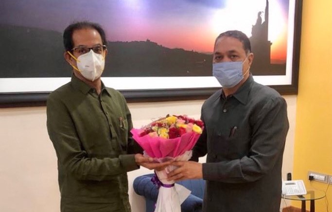 Home Minister : Waze pe discussion? Home Minister Dilip Walse Patil called on the Chief Minister uddhav thackeray | Home Minister : वाझे पे चर्चा? गृहमंत्री दिलीप वळसे पाटलांनी घेतली मुख्यमंत्र्यांची भेट Home Minister : Waze pe discussion? Home Minister Dilip Walse Patil called on the Chief Minister uddhav thackeray | Home Minister : वाझे पे चर्चा? गृहमंत्री दिलीप वळसे पाटलांनी घेतली मुख्यमंत्र्यांची भेट