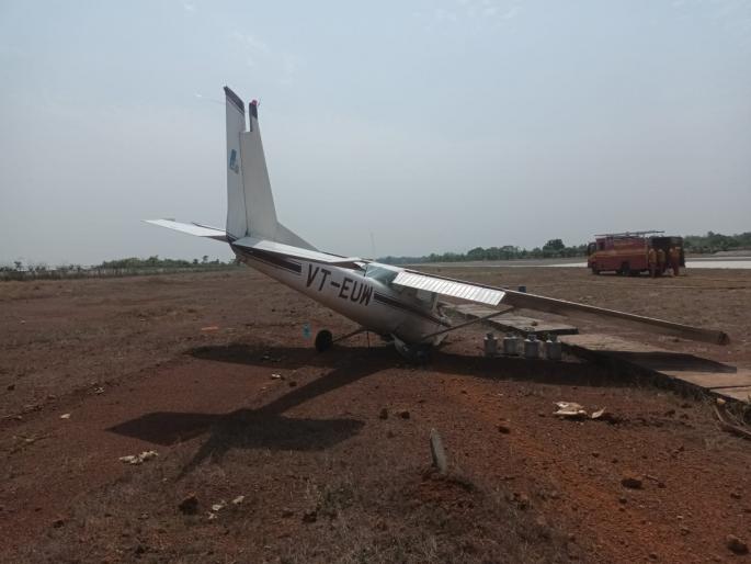 Marathmola pilot injured in plane crash during training in odisha | ओडिशात ट्रेनिंगवेळी विमानाचा भीषण अपघात, मराठमोळा पायलट जखमी Marathmola pilot injured in plane crash during training in odisha | ओडिशात ट्रेनिंगवेळी विमानाचा भीषण अपघात, मराठमोळा पायलट जखमी