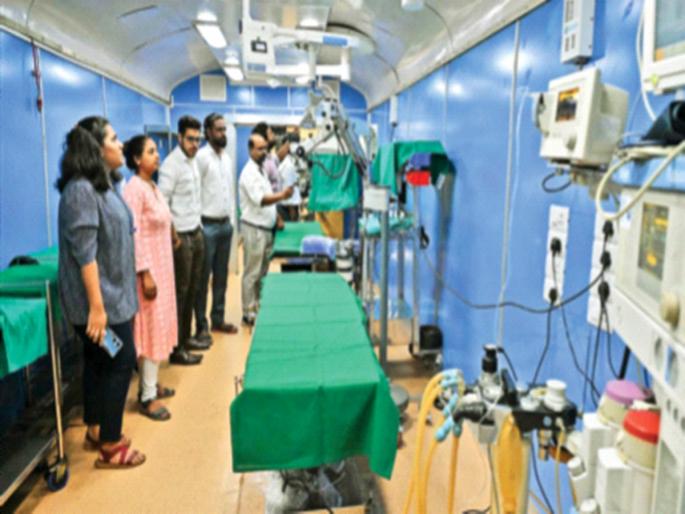 12.32 lakh people treated in Lifeline Express | लाइफलाइन एक्स्प्रेसमध्ये १२.३२ लाख जणांवर उपचार 12.32 lakh people treated in Lifeline Express | लाइफलाइन एक्स्प्रेसमध्ये १२.३२ लाख जणांवर उपचार