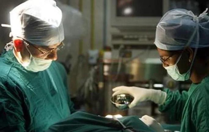 70-year-old's heart valve changed without surgery | शस्त्रक्रियेविना बदलली ७० वर्षीय वृद्धेच्या हृदयाची झडप 70-year-old's heart valve changed without surgery | शस्त्रक्रियेविना बदलली ७० वर्षीय वृद्धेच्या हृदयाची झडप