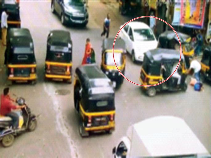 Seven people were crushed by the sound of mobile charging | ओला चालकाने मोबाइल चार्जिंगच्या नादात सात जणांना चिरडले Seven people were crushed by the sound of mobile charging | ओला चालकाने मोबाइल चार्जिंगच्या नादात सात जणांना चिरडले