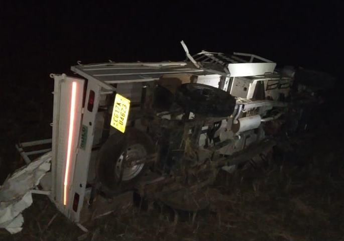 11 killed, 7 injured in pickup accident in odisha korapur | पिकअप पलटी होऊन भीषण अपघात, 11 जणांचा मृत्यू 7 जखमी 11 killed, 7 injured in pickup accident in odisha korapur | पिकअप पलटी होऊन भीषण अपघात, 11 जणांचा मृत्यू 7 जखमी