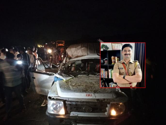 A tree fell on the vehicle of the Economic Offenses Branch team which was going for investigation in jalgaon erondal | पोलीस पथकाच्या गाडीवर कोसळलं झाड; API सह चालकाचा मृत्यू, ३ जण गंभीर A tree fell on the vehicle of the Economic Offenses Branch team which was going for investigation in jalgaon erondal | पोलीस पथकाच्या गाडीवर कोसळलं झाड; API सह चालकाचा मृत्यू, ३ जण गंभीर