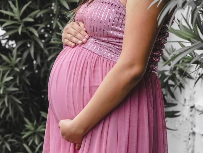 ... and the pregnant woman got an examination center near her home; Decision of the High Court in bengluru | ... अन् गर्भवतीला मिळाले घराजवळचे परीक्षा केंद्र; हायकोर्टाचा निर्णय ... and the pregnant woman got an examination center near her home; Decision of the High Court in bengluru | ... अन् गर्भवतीला मिळाले घराजवळचे परीक्षा केंद्र; हायकोर्टाचा निर्णय