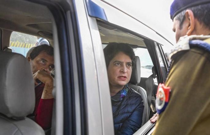 lakhimpur Kheri : Maharashtra bandh noticed in Delhi, Rahul and Priyanka Gandhi aggressive on lakhimpur kheri incidence | lakhimpur Kheri : इकडे महाराष्ट्रात बंद, दिल्लीत राहुल अन् प्रियंका गांधी आक्रमक lakhimpur Kheri : Maharashtra bandh noticed in Delhi, Rahul and Priyanka Gandhi aggressive on lakhimpur kheri incidence | lakhimpur Kheri : इकडे महाराष्ट्रात बंद, दिल्लीत राहुल अन् प्रियंका गांधी आक्रमक