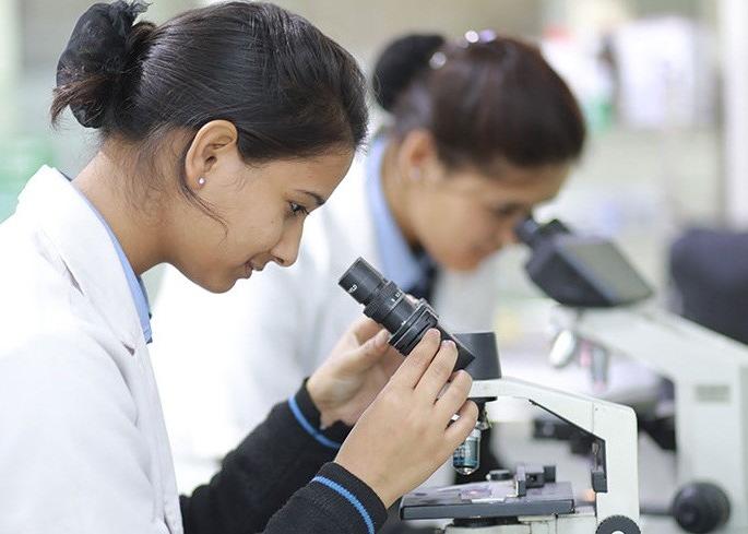 DMLT diploma holders cannot run pathology | ‘डीएमएलटी’ पदविकाधारक पॅथालॉजी चालवू शकत नाहीत DMLT diploma holders cannot run pathology | ‘डीएमएलटी’ पदविकाधारक पॅथालॉजी चालवू शकत नाहीत
