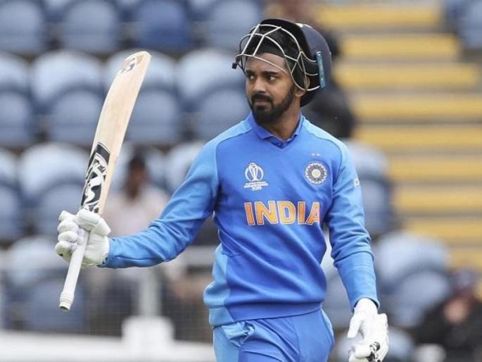 Rahul slips to sixth position in T20 rankings | टी-२० क्रमवारीत राहुलची सहाव्या स्थानी घसरण, तर विराट...