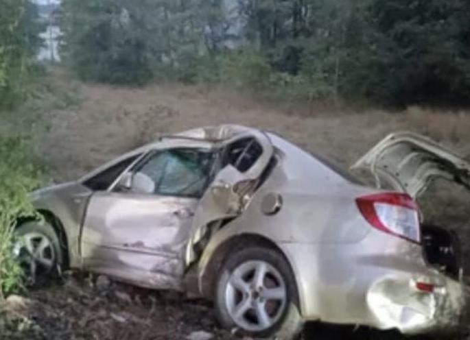 An accident on the way to Kudal after welcoming the New Year; Death of a young woman | नववर्षांचे स्वागत आटपून कुडाळकडे जाताना अपघात; तरुणीचा मृत्यू