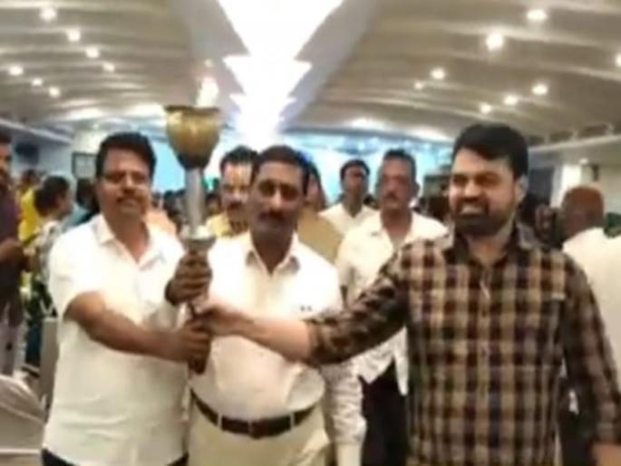 Commissioner's determination to free Ulhasnagar garbage bins in Swachh Utsav programme | उल्हासनगर कचरा कुंड्या मुक्त करण्याचा स्वच्छ उत्सव कार्यक्रमात आयुक्तांचा निर्धार Commissioner's determination to free Ulhasnagar garbage bins in Swachh Utsav programme | उल्हासनगर कचरा कुंड्या मुक्त करण्याचा स्वच्छ उत्सव कार्यक्रमात आयुक्तांचा निर्धार